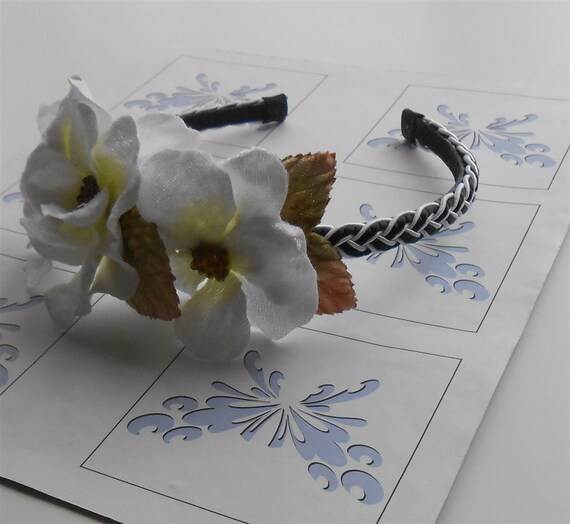 Headband White Rose Flowers with Black White by NeedleCraftNook