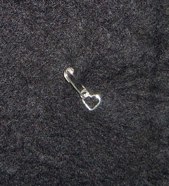 how to pierce a belly button with a safety pin