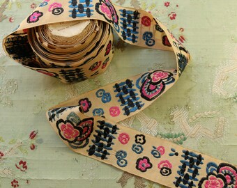 1 yard Antique French silk embroidered woven ribbon art deco millinery hat trim japonesque 1920 flapper hat pink blue sakura blossom