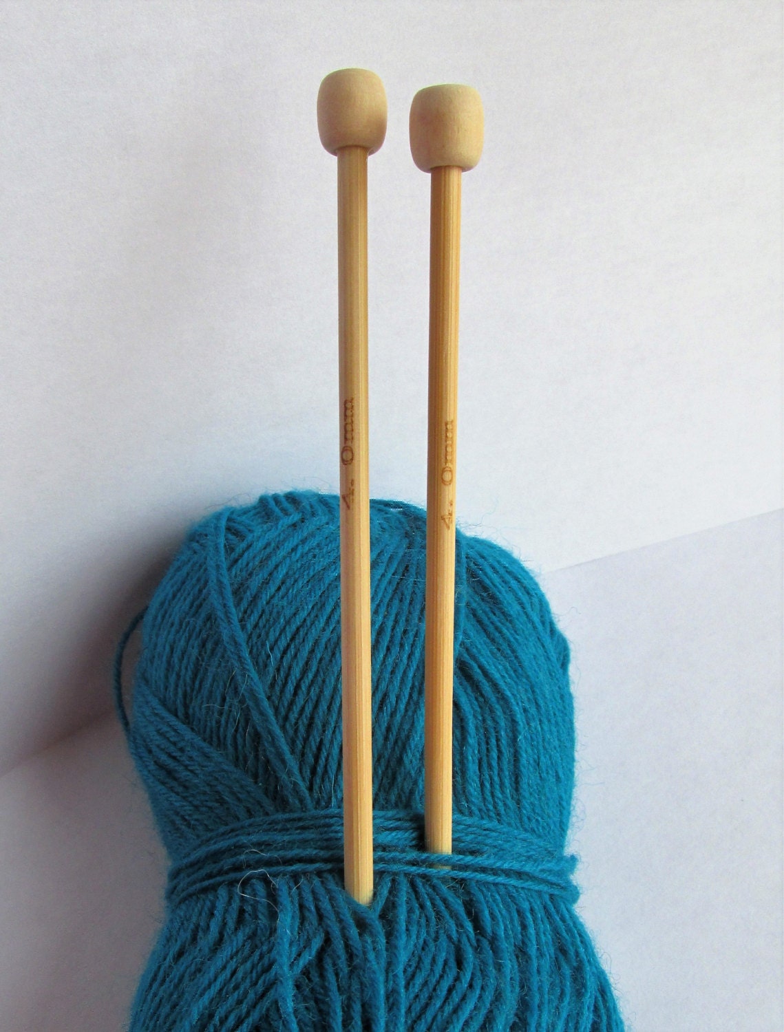 4mmBamboo Knitting Needles short