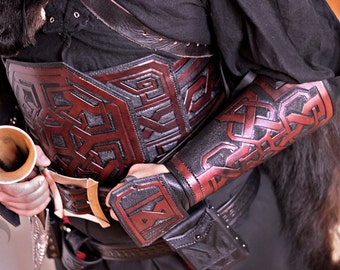 Dwarvish leather bracers, dwarf,dwarven,armor,armure,cuir,brassard,larp,fantasy,cosplay,costume