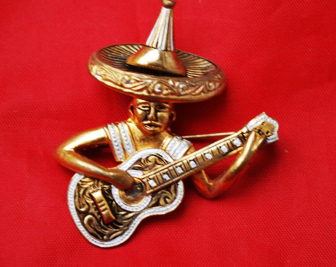 Spain Damascene Brooch - Man playing Guitar - Mariachi player - figurine pin