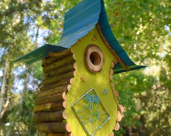Bird house, Birdhouse, Dragonfly Birdhouse, garden art, gift, nesting box, custom birdhouse