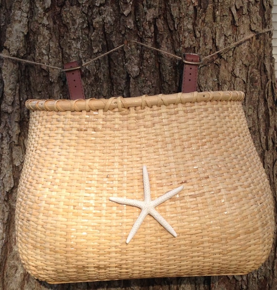 Nantucket style lightship bicycle basket handlebar with