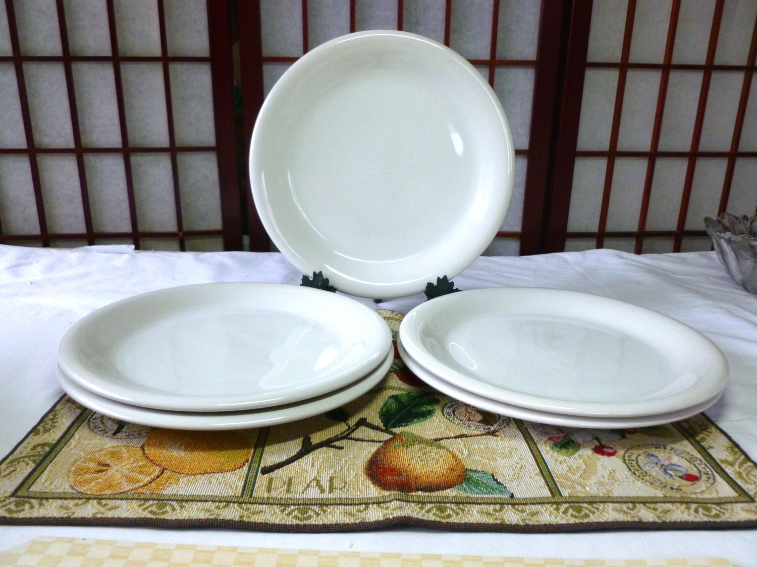 Vintage 5 Newcor White Stoneware Dinner Plates Bravo White 846