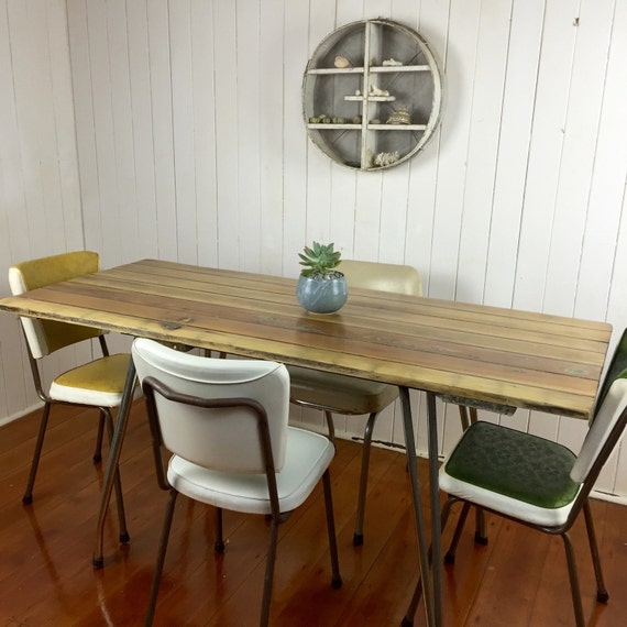 Upcycled door table with retro legs & chairs by kisscreatexx
