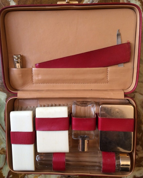 Beautiful unusual Vintage Grooming Set with red Leather Case
