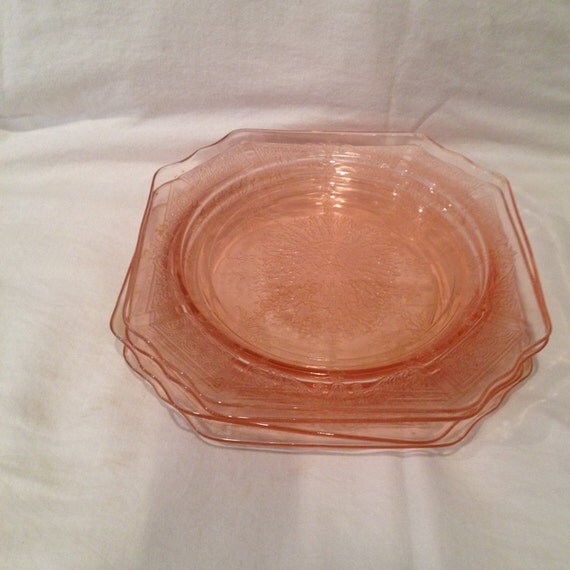 PRICE REDUCED Vintage pink depression glass plate Princess