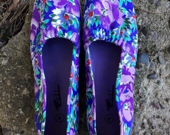 Vintage 80's-90's Basic Floral Canvas Slip on Shoes by pdf Women's Size US 9