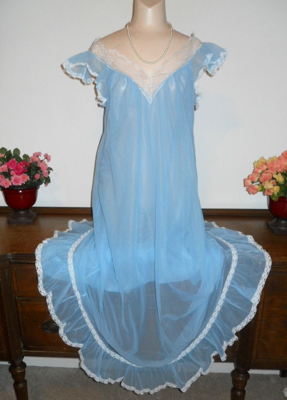 Vintage 1960's Extra Long Nightgown Romantic by oohlalingerie