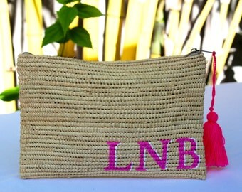 Monogrammed raffia clutch, personalized bag, bridesmaids customized gift, customized pouch,