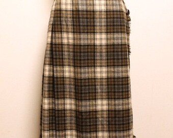 70s vintage Johnstons of elgin kilt skirt made in scotland