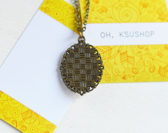 Sweet Price // OOAK Design Print Oh,Ksu // Pendant metal brass with the image under glass // 2016 Best Trend // Floral Motif // Gift For Her