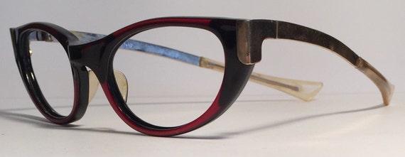 Vintage eyewear. Cat eye. 1960's. Artistic. by EyerayVintageSpecs