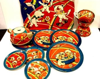 Ohio Art Tea Set, Toy Tin Set, 107 Girls as Kittens, Fern Bisel Peat, 13 pieces, Three Little Kittens, Made in USA, Circa 1930s