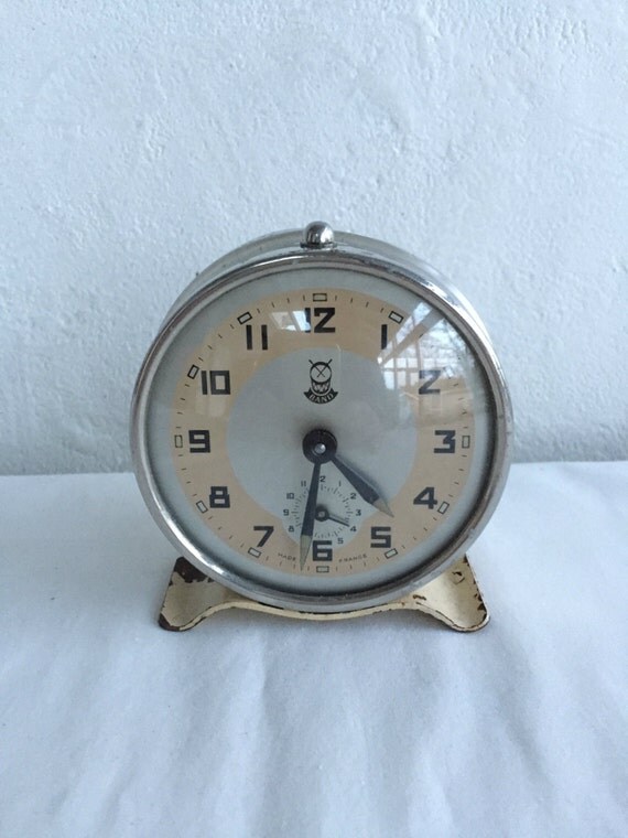 French alarm clock Band