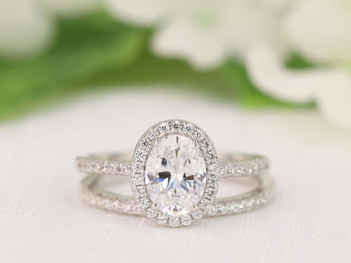 2.0 carat Halo Wedding Ring Set Oval Cut Ring Halo