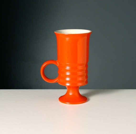 Carlton Ware Wellington coffee mug. Groovy retro red design.