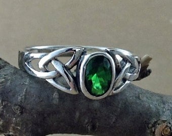 Emerald Green Ring~Celtic Emerald CZ Ring~Emerald Green CZ Celtic Ring~May Birthstone~Promise Gift~Gift for Girlfriend
