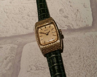 Gold Seiko Vintage Ladies Watch. Seiko Ladies Watch. Vintage Womens Watch. Ladies Seiko Watch. Womens Gold Watch. Ladies Watch Green Strap.