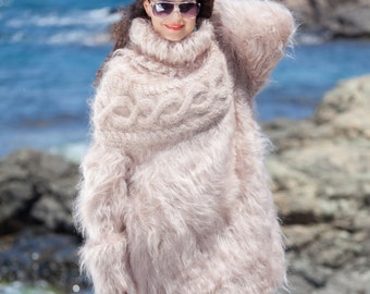Made to Order Beige Handmade Mohair Sweater Fluffy Pullover Fuzzy Jumper Horizontal Cable Knit Hangestrickte by TanglesCreations
