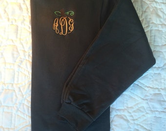 Monogram Pumpkin Crew Neck // Monogram Pumpkin Sweatshirt // Fall Crew Neck // Fall Pullover // Pumpkin Fall // Fall Monogram Sweatshirt //