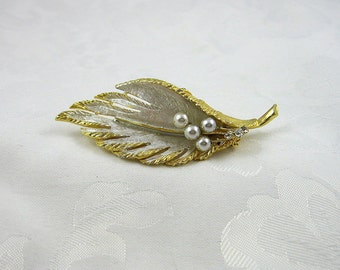 Vintage BSK Brooch Rhinestone Faux Pearl Leaf