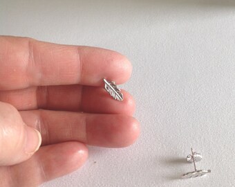 Feather earrings, stud feather earrings, mini feather earrings, rhodium earrings,nature studs earrings, post earrings, feather earings,