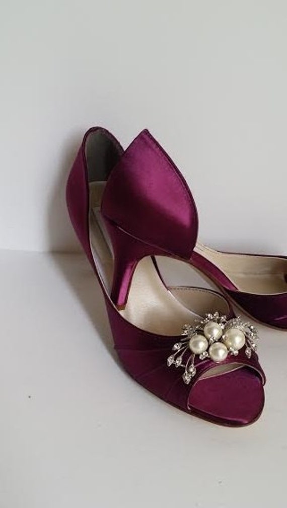 burgundy-wedding-shoes-burgundy-bridal-shoes-with-pearl-and