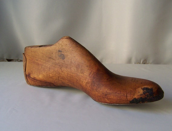 Vintage Cobblers Shoe Form Handsome Maple Shoe by cynthiasattic