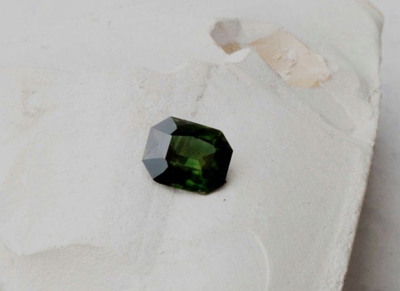 emerald cut green sapphire