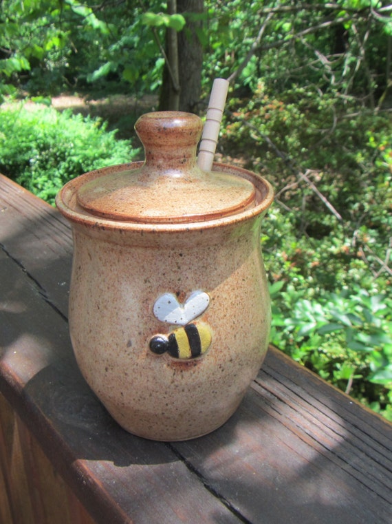 Ceramic Honey Pot with Lid and Dipper Bee Design Jar