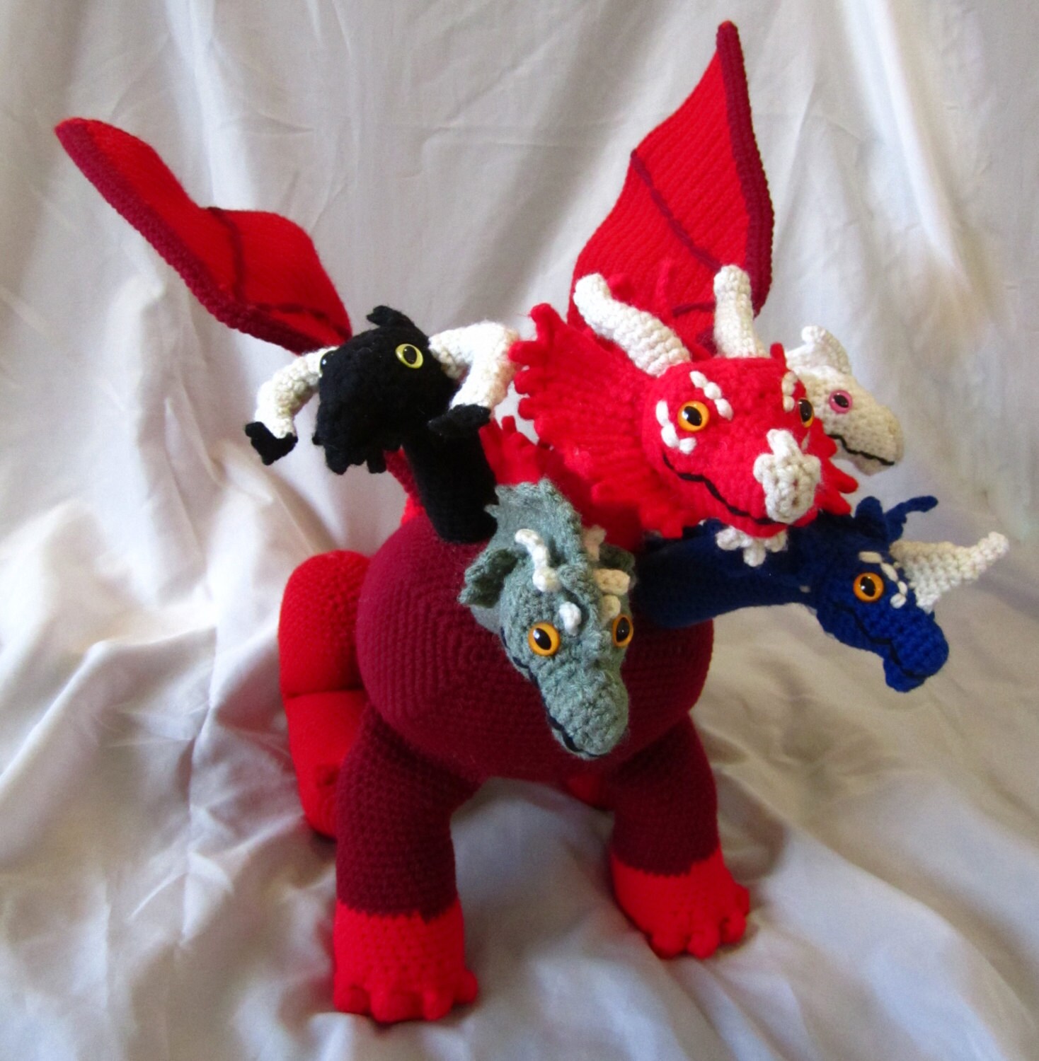 Dungeons and Dragons Tiamat crocheted amigurumi by SeaKnightsCraft