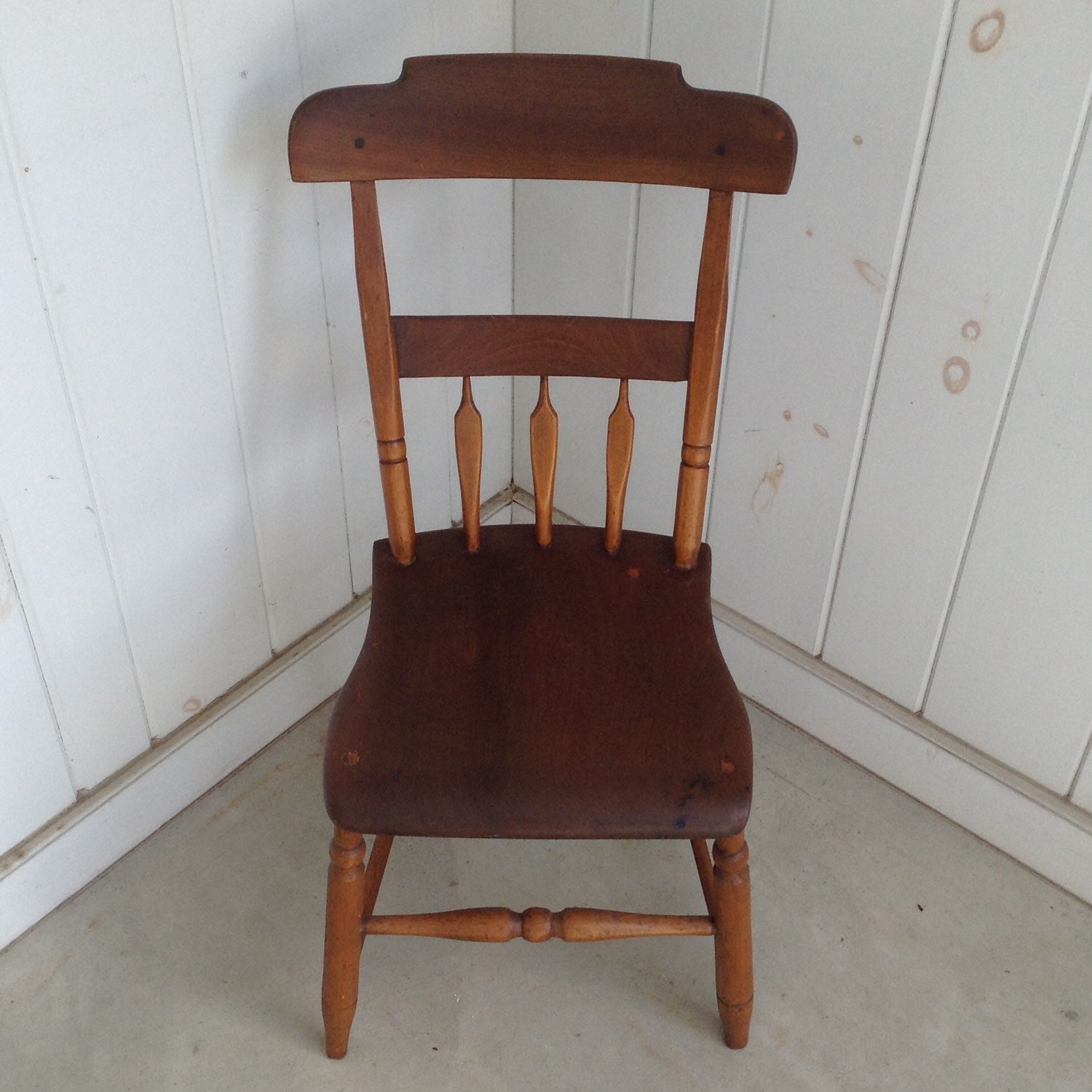Sweet Antique Wooden Chair Primitive Farmhouse Primitive