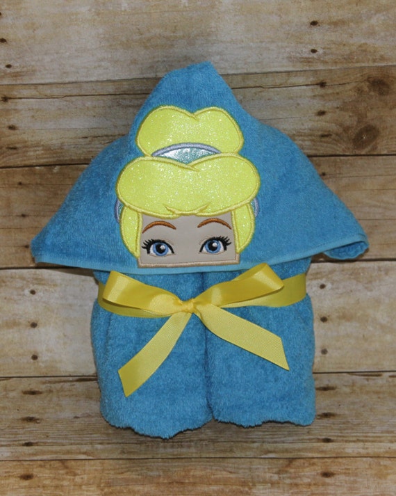 Cinderella hooded towel Princess towel by AKidsDreamBoutique