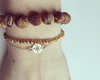compass bracelet, not all those who wander are lost, wanderlust, travel, friendship bracelet, gift for her, graduation gift, charm bracelet