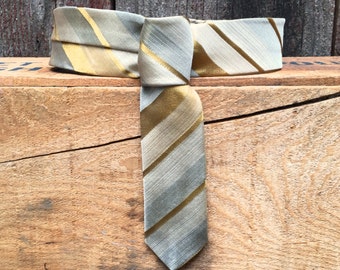 Vintage Tie Collar - Classic - Medium/Large