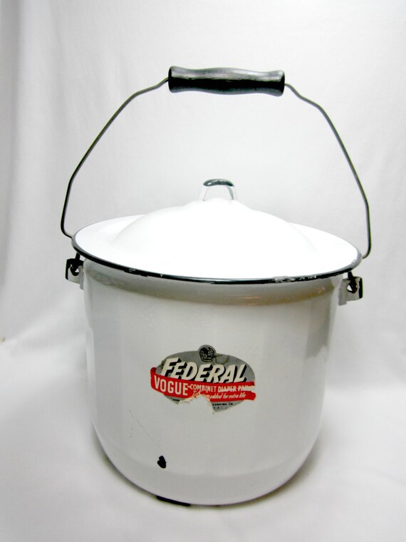 Federal Vogue Diaper Pail With Lid Baby Room Decor