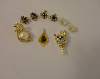 SALE 9 Piece Vintage Rhinestone Jewelry Lot For Crafts Repair Repurpose Harvest