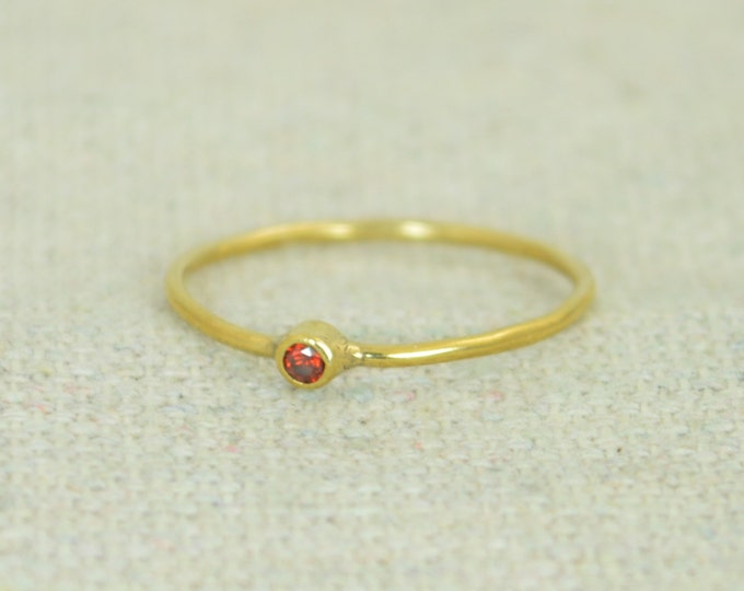Tiny Garnet Ring, Gold Filled Garnet Ring, Garnet Stacking Ring, Garnet Mothers Ring, January Birthstone, Garnet Rings, Tiny Ring,