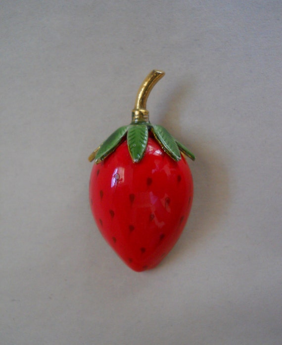 original by robert brooch strawberry pin fashion jewelry original by robert brooch strawberry pin fashion jewelry