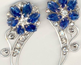 Pair of rhinestone fur clips. (pncs712cs)