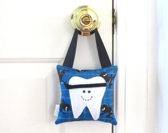 Boys Tooth Fairy Pillow - Personalized Tooth Fairy Pillow - Ninjas