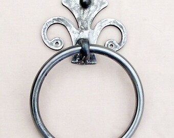 Towel ring in Wrought iron