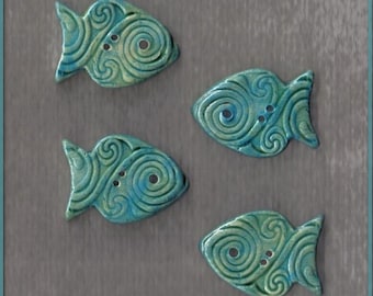 Turquoise with green pale ceramic fishes - 4 pieces - buttons - or mosaic tiles with Celtic pattern - 2.5 cm x 2 cm