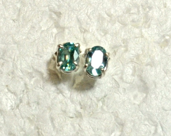 Blue Zircon Studs, 7x5mm Oval, Natural, Set in Sterling Silver E953
