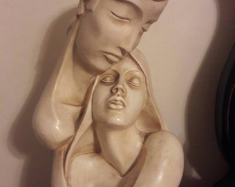 Vintage 1968 Universal Statuary