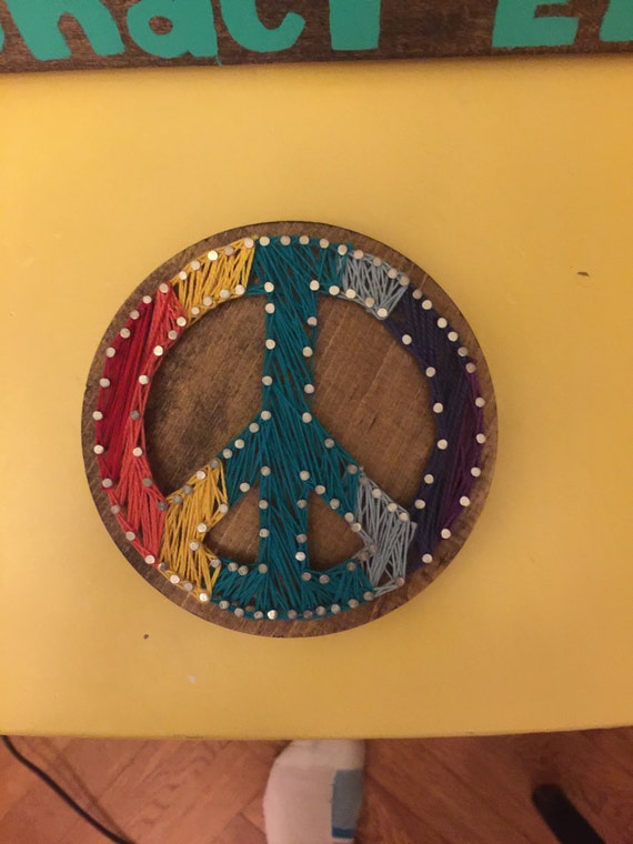 Peace Sign String Art by heiserNherbert on Etsy