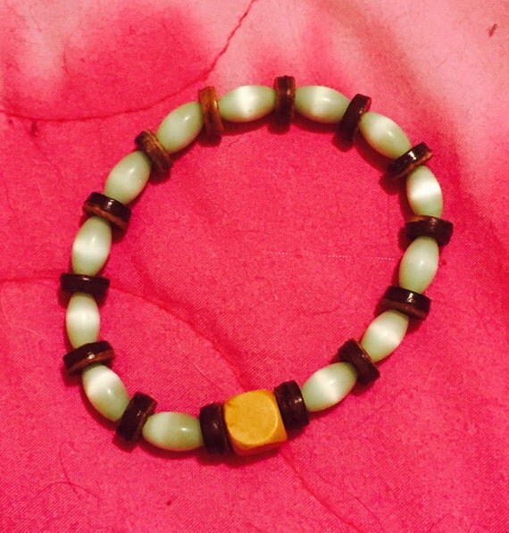Items similar to Good Luck! Bracelet on Etsy