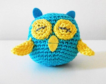 Items similar to Crocheted Apple with Worm Amigurumi, Gift for Teacher ...